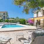 Seaside Family Friendly House With A Swimming Pool Arbanija, Ciovo - 24430 Holiday home *